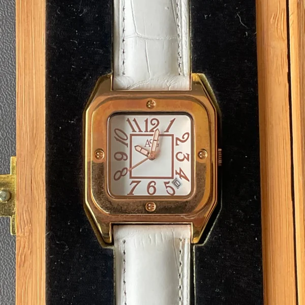 Reloj ASG Edición Limitada - Estilo Cuadrado Dorado - Geordie Shore Edition